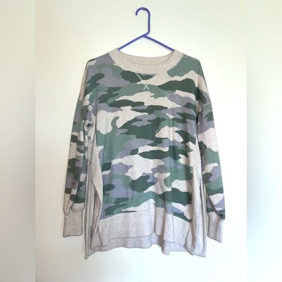 American Eagle Outfitters Aerie Crewneck - Picture 1 of 3